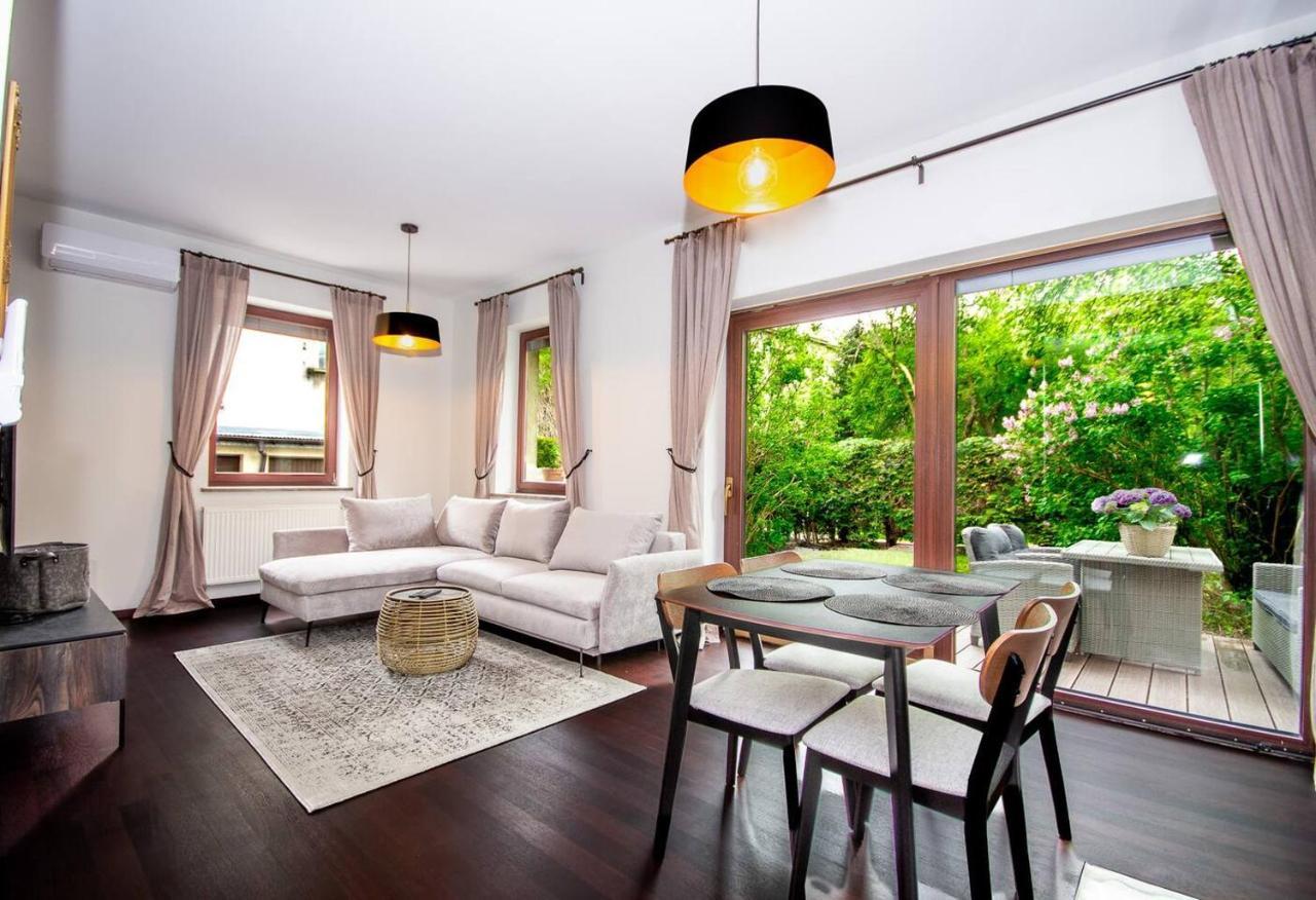 Inpoint 2-Bedrooms Apartment With Private Garden And Free Parking Krasków Exterior foto